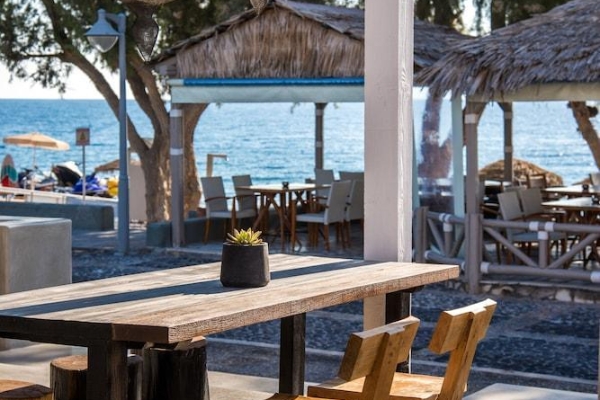 Makris Apartments Hotel